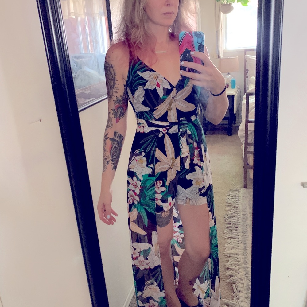 Gorgeous floral jumper - size 0
